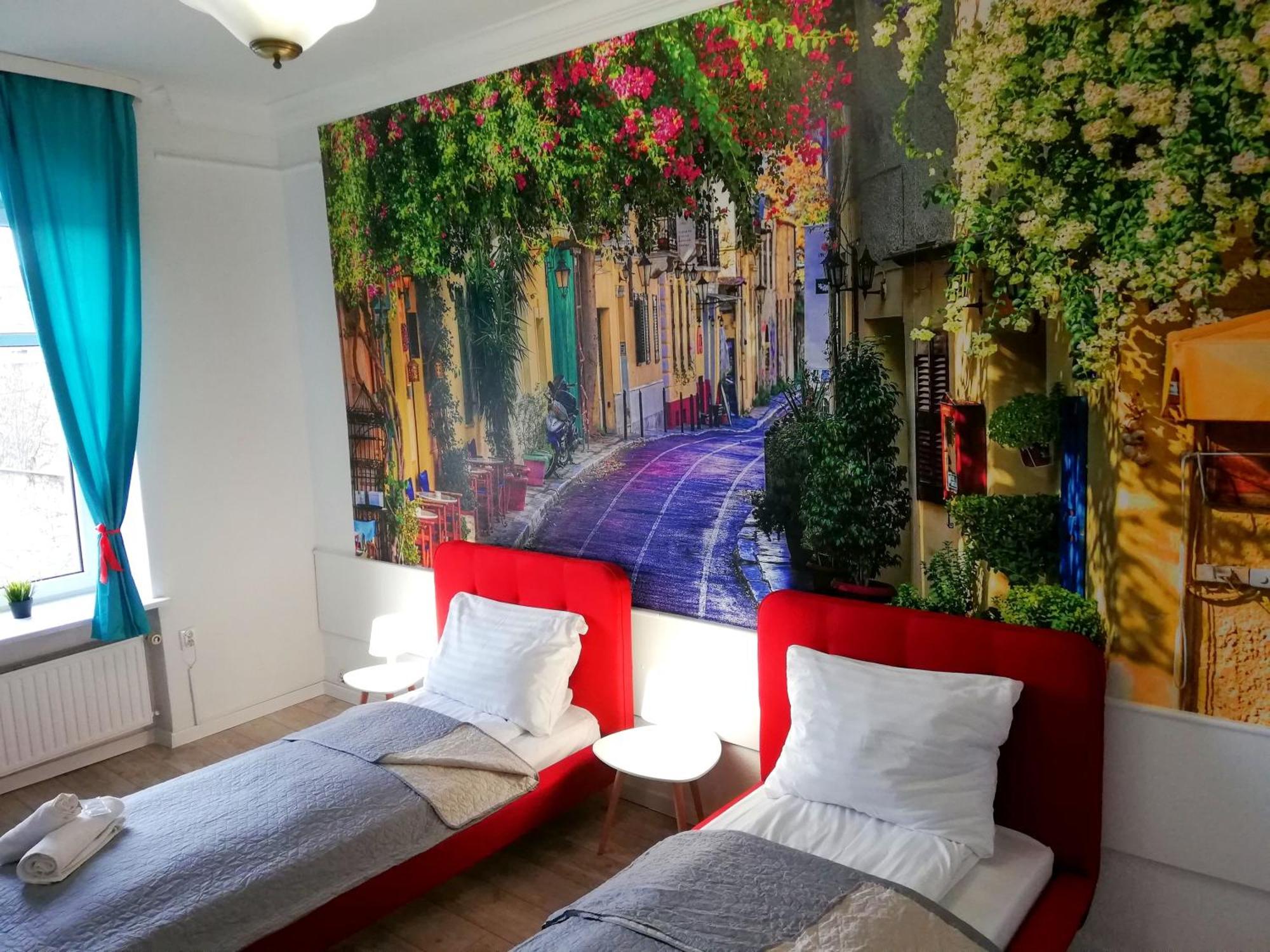 Great Polonia Swidnica City Center Extérieur photo